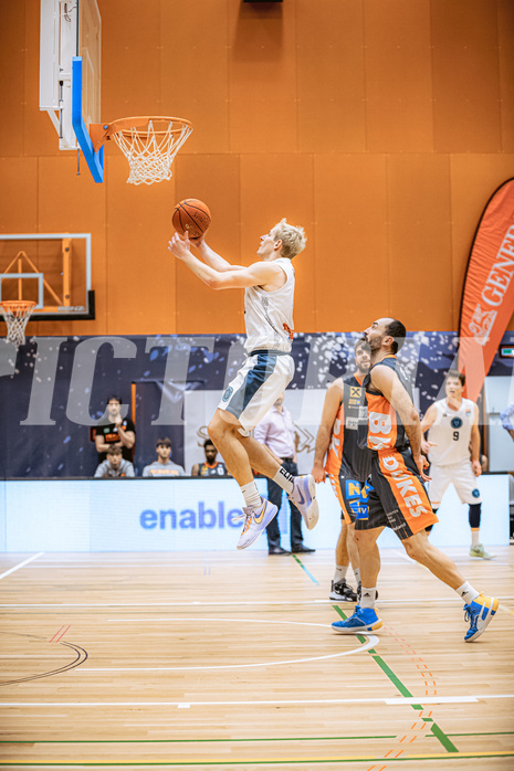Basketball, Win2Day Superliga 2022/23, Grunddurchgang 13.Runde, Vienna Timberwolves, BK IMMOunited Dukes, Elias Wlasak (8)
