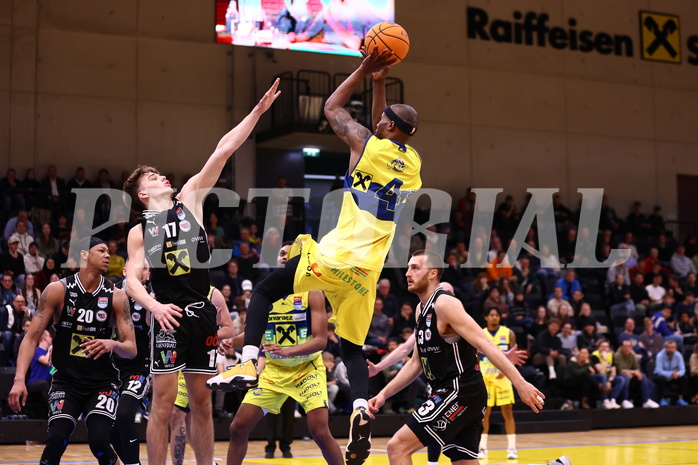 23.04.2024, Graz, Raiffeisen Sportpark Graz, Basketball Superliga 2023/24, Playoffs, Viertelfinale, Spiel 2, UBSC Raiffeisen Graz - Raiffeisen Flyers Wels 
