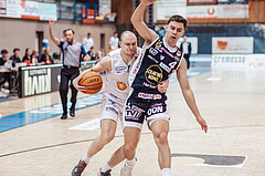 Basketball, Basketball Superliga 2023/24 , VF 2, Oberwart Gunners, Gmunden Swans, Sebastian Kaeferle (7), Vuk Zivanovic (4)
