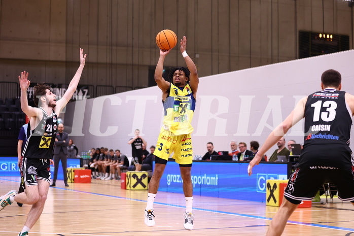 23.04.2024, Graz, Raiffeisen Sportpark Graz, Basketball Superliga 2023/24, Playoffs, Viertelfinale, Spiel 2, UBSC Raiffeisen Graz - Raiffeisen Flyers Wels 