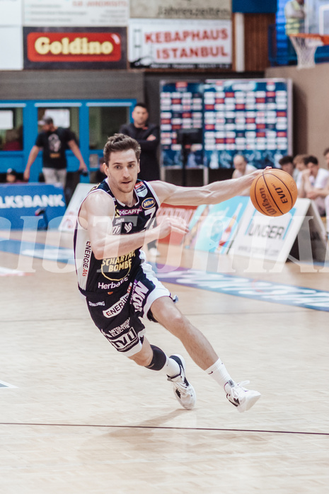 Basketball, Basketball Superliga 2023/24 , VF 2, Oberwart Gunners, Gmunden Swans, Benedikt Guettl (7)
