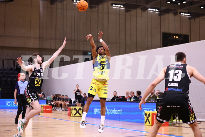 23.04.2024, Graz, Raiffeisen Sportpark Graz, Basketball Superliga 2023/24, Playoffs, Viertelfinale, Spiel 2, UBSC Raiffeisen Graz - Raiffeisen Flyers Wels 