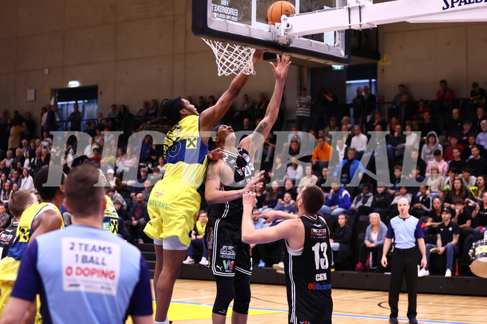 23.04.2024, Graz, Raiffeisen Sportpark Graz, Basketball Superliga 2023/24, Playoffs, Viertelfinale, Spiel 2, UBSC Raiffeisen Graz - Raiffeisen Flyers Wels 
