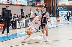 Basketball, Basketball Superliga 2023/24 , VF 2, Oberwart Gunners, Gmunden Swans, Sebastian Kaeferle (7), Vuk Zivanovic (4)