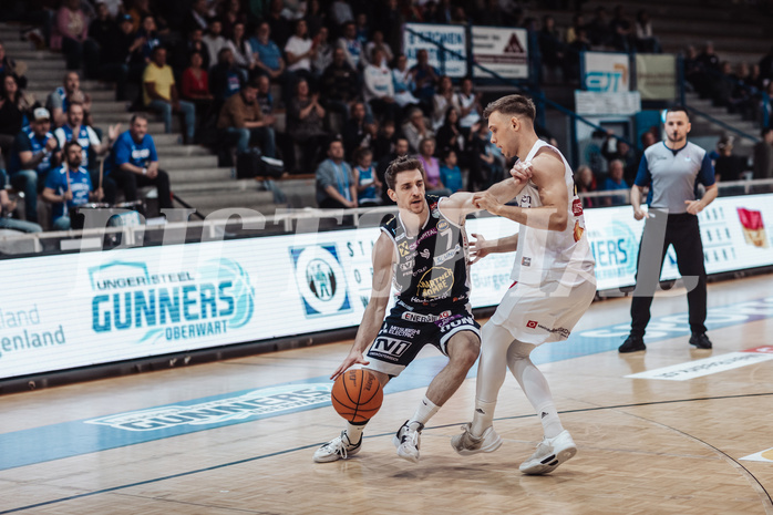 Basketball, Basketball Superliga 2023/24 , VF 2, Oberwart Gunners, Gmunden Swans, Benedikt Guettl (7), Edi Patekar (9)