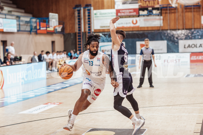 Basketball, Basketball Superliga 2023/24 , VF 2, Oberwart Gunners, Gmunden Swans, Kris Monroe (13), Daniel Friedrich (6)