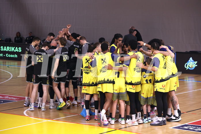 23.04.2024, Graz, Raiffeisen Sportpark Graz, Basketball Superliga 2023/24, Playoffs, Viertelfinale, Spiel 2, UBSC Raiffeisen Graz - Raiffeisen Flyers Wels 