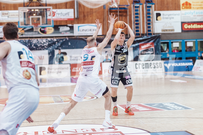 Basketball, Basketball Superliga 2023/24 , VF 2, Oberwart Gunners, Gmunden Swans, Edi Patekar (9), Orri Gunnarsson (29)