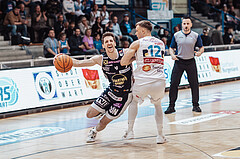 Basketball, Basketball Superliga 2023/24 , VF 2, Oberwart Gunners, Gmunden Swans, Benedikt Guettl (7), Edi Patekar (9)