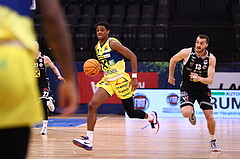 23.04.2024, Graz, Raiffeisen Sportpark Graz, Basketball Superliga 2023/24, Playoffs, Viertelfinale, Spiel 2, UBSC Raiffeisen Graz - Raiffeisen Flyers Wels 