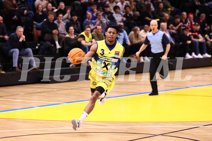 23.04.2024, Graz, Raiffeisen Sportpark Graz, Basketball Superliga 2023/24, Playoffs, Viertelfinale, Spiel 2, UBSC Raiffeisen Graz - Raiffeisen Flyers Wels 