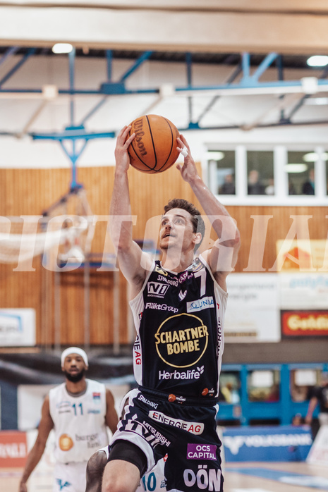 Basketball, Basketball Superliga 2023/24 , VF 2, Oberwart Gunners, Gmunden Swans, Benedikt Guettl (7)