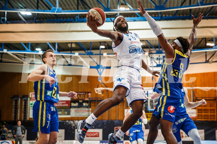Basketball, bet-at-home Basketball Superliga 2020/21, Grunddurchgang, 12. Runde, Oberwart Gunners, UBSC Graz, Quincy Diggs (13)