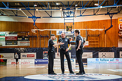 Basketball, bet-at-home Basketball Superliga 2020/21, Grunddurchgang, 12. Runde, Oberwart Gunners, UBSC Graz, Refrees