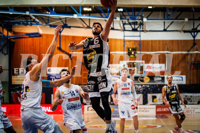 Basketball, Basketball Austria Cup 2022/23, Halbfinale 1, Oberwart Gunners, Gmunden Swans, Daniel Friedrich (6)