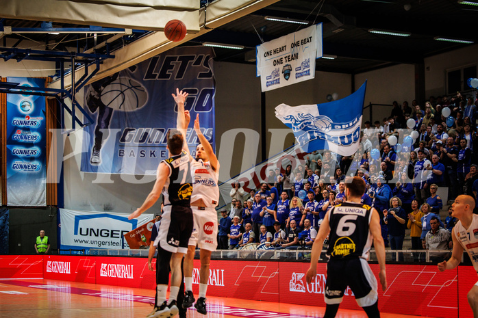Basketball, Basketball Austria Cup 2022/23, Halbfinale 1, Oberwart Gunners, Gmunden Swans, Derek Hanes (14)