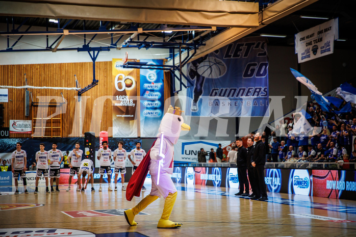 Basketball, Basketball Austria Cup 2022/23, Halbfinale 1, Oberwart Gunners, Gmunden Swans, #mascot