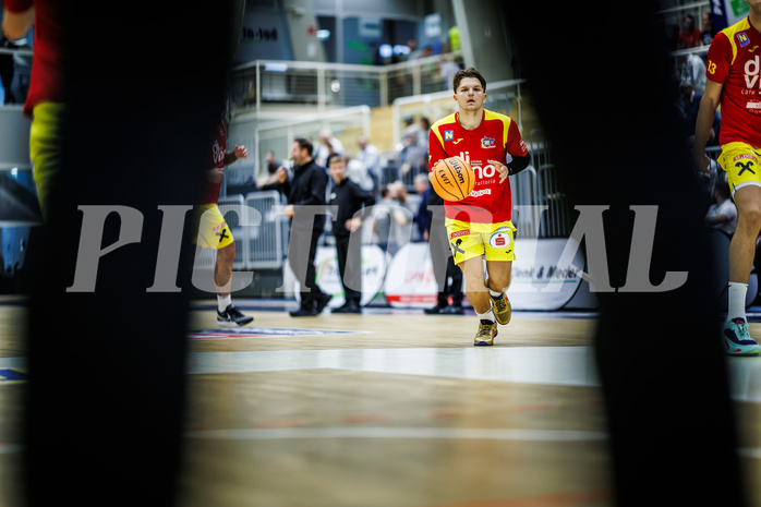 Basketball, Win2Day Superliga 2023/24, Grunddurchgang 4.Runde, SKN St. Pölten, Gmunden Swans, Felix Angerbauer (4)