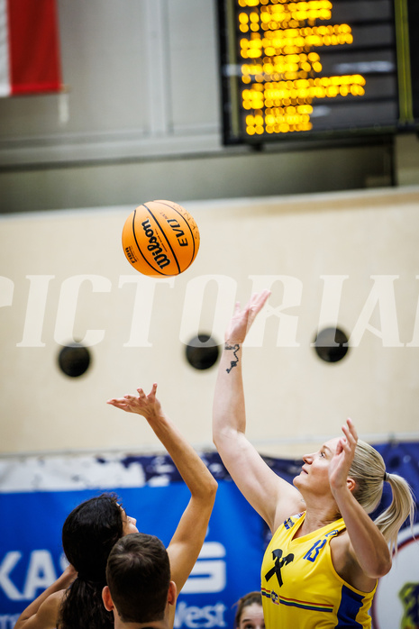 Basketball, Win2Day Basketball Damen Superliga 2023/24, Grunddurchgang 2.Runde, SKN St.Pölten, Basket Flames, Inga Orekhova (13)
