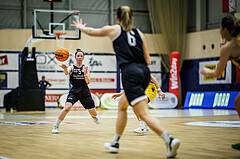 Basketball, Win2Day Basketball Damen Superliga 2023/24, Grunddurchgang 2.Runde, SKN St.Pölten, Basket Flames, Sarah Nindl (5)