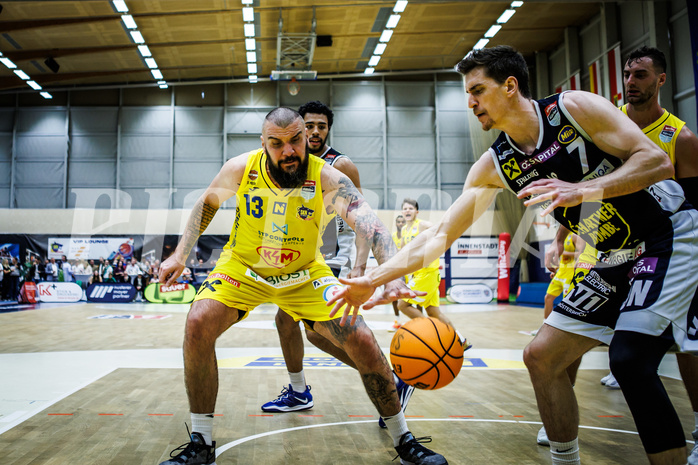 Basketball, Win2Day Superliga 2023/24, Grunddurchgang 4.Runde, SKN St. Pölten, Gmunden Swans, Nebosja Dukic (13)