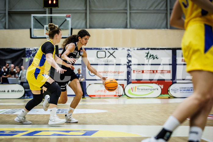 Basketball, Win2Day Basketball Damen Superliga 2023/24, Grunddurchgang 2.Runde, SKN St.Pölten, Basket Flames, Agatija Vukicevic (18)