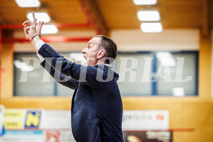 Basketball, win2day Basketball Superliga 2023/24, Halbfinale Spiel 5, Traiskirchen Lions, Oberwart Gunners, Radomir Mijanovic (Head Coach)