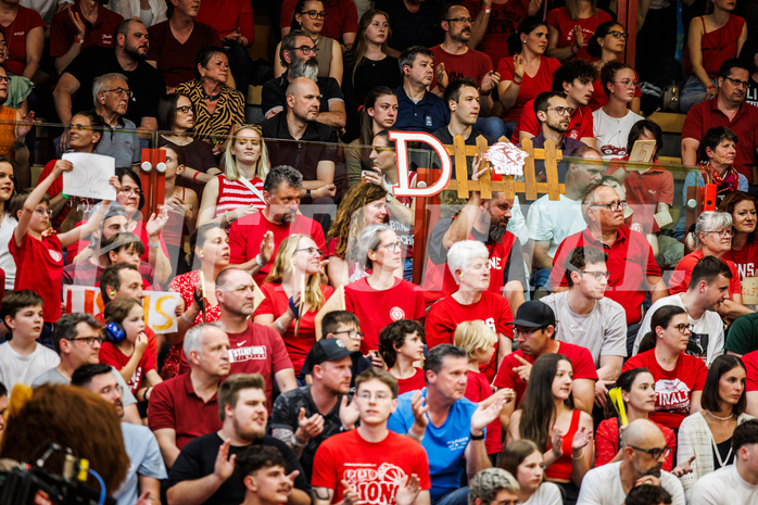 Basketball, win2day Basketball Superliga 2023/24, Halbfinale Spiel 5, Traiskirchen Lions, Oberwart Gunners, #lions fans