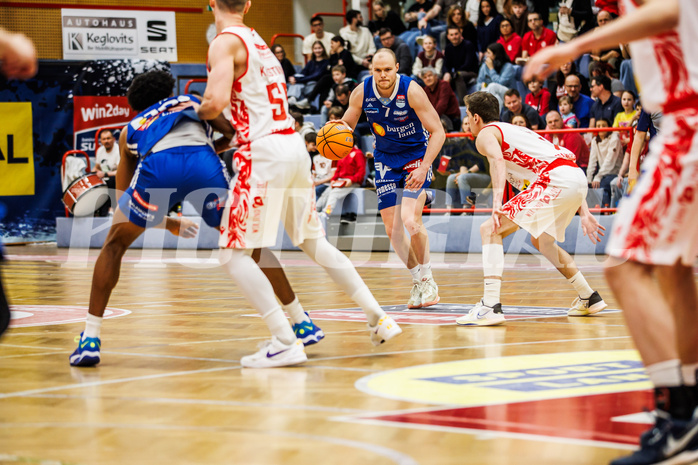 Basketball, Win2Day Superliga 2024/25, 2. Platzierungsrunde, Traiskirchen Lions, Oberwart Gunners, Sebastian Käferle (7)