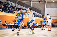 Basketball, Win2Day Superliga 2022/23, Grunddurchgang 19.Runde, Vienna Timberwolves, Oberwart Gunners, Rob Howard (5), Philipp D’Angelo (9)