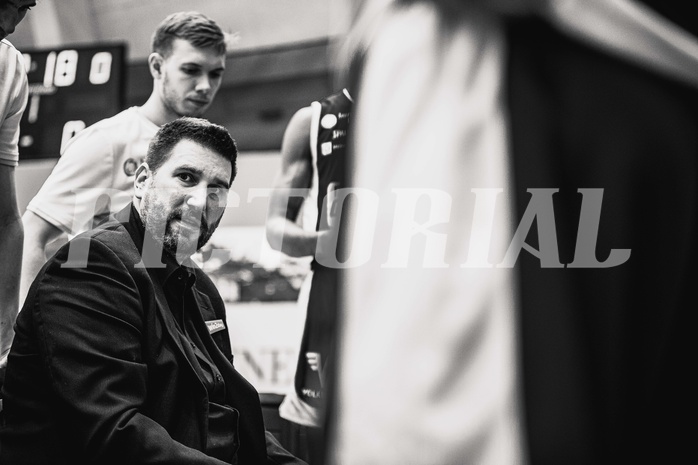 Basketball, Win2Day Superliga 2022/23, Grunddurchgang 19.Runde, Vienna Timberwolves, Oberwart Gunners, Horst Leitner (Coach)
