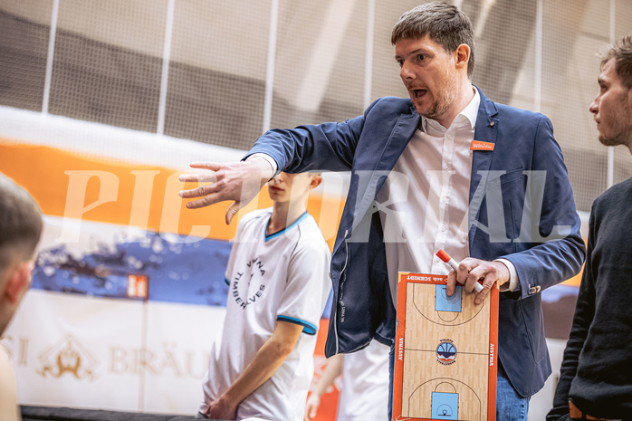 Basketball, Win2Day Superliga 2022/23, Grunddurchgang 19.Runde, Vienna Timberwolves, Oberwart Gunners, Hubert Schmidt (Head Coach)