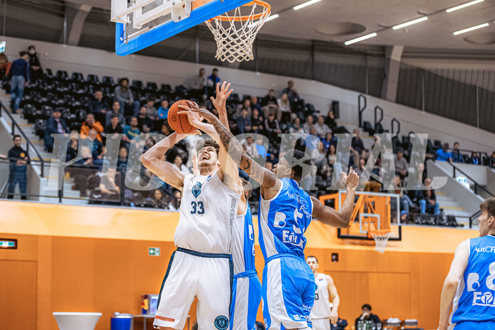 Basketball, Win2Day Superliga 2022/23, Grunddurchgang 19.Runde, Vienna Timberwolves, Oberwart Gunners, Chris Vogt (33), Rob Howard (5)