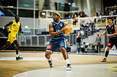 Basketball, Win2Day Superliga 2023/24, Grunddurchgang 6.Runde, SKN St. Pölten, Vienna Timberwolves, William Emiohe (15)