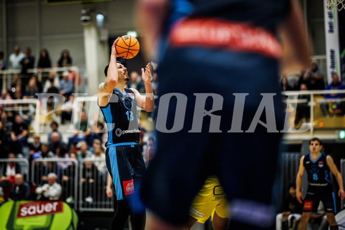 Basketball, Win2Day Superliga 2023/24, Grunddurchgang 6.Runde, SKN St. Pölten, Vienna Timberwolves, Ziga Fifolt (13)