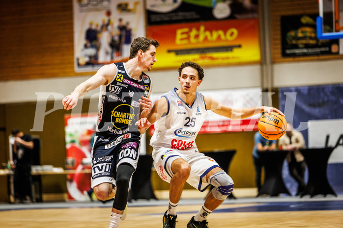 Basketball, win2day Basketball Superliga 2023/224, Grunddurchgang Runde 6, BBC Nord Dragonz, Gmunden Swans, Lukas Hahn (25)