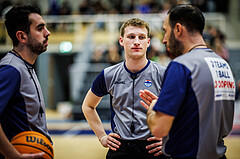 Basketball, Win2Day Superliga 2023/24, Grunddurchgang 6.Runde, SKN St. Pölten, Vienna Timberwolves, SR Timo Axmann