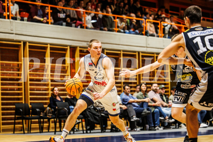 Basketball, win2day Basketball Superliga 2023/224, Grunddurchgang Runde 6, BBC Nord Dragonz, Gmunden Swans, Filip Bjelanovic (22)