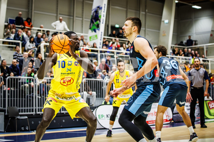 Basketball, Win2Day Superliga 2023/24, Grunddurchgang 6.Runde, SKN St. Pölten, Vienna Timberwolves, Ajiroghene Ogemuno-Johnson (10)