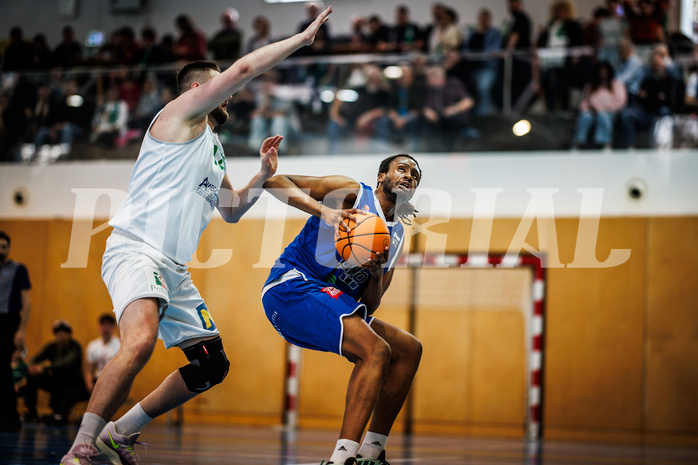 Basketball, Basketball Zweite Liga 2024/25, Viertelfinale Spiel 2, UDW Alligators, Kufstein Towers, Matej Drgon (12), Arthur Noba (14)