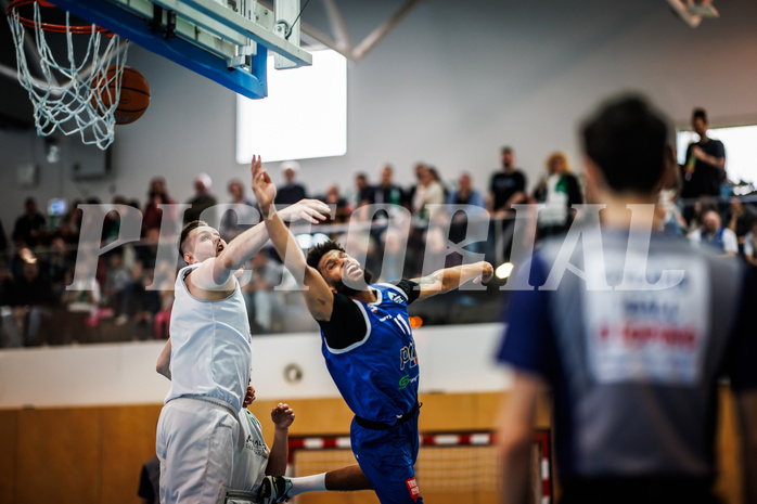 Basketball, Basketball Zweite Liga 2024/25, Viertelfinale Spiel 2, UDW Alligators, Kufstein Towers, Matej Drgon (12), Samme Samoro Njie Unger (11)