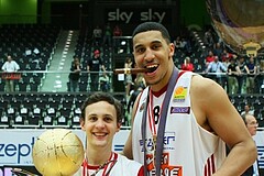 Basketball ABL 2012/13 Snickers-Playoff  Finale 5. Spiel BC Zepter Vienna vs. Redwell Gunners Oberwart, Benedikt Danek (9), Ryan Richards (8)











 































