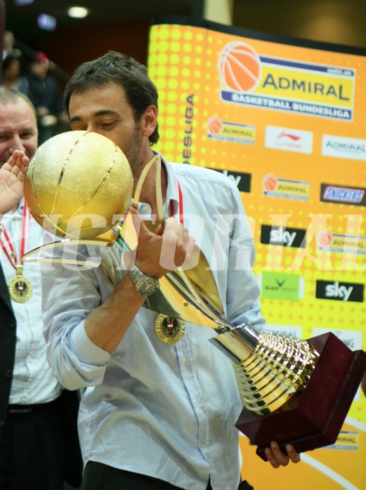 Basketball ABL 2012/13 Snickers-Playoff  Finale 5. Spiel BC Zepter Vienna vs. Redwell Gunners Oberwart, Andrea Maghelli (Coach)











 































