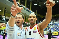 Basketball ABL 2012/13 Snickers-Playoff  Finale 5. Spiel BC Zepter Vienna vs. Redwell Gunners Oberwart, Andrea Maghelli (Coach), Shawn Ray (6)











 































