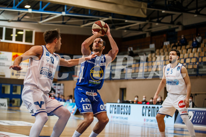 Basketball, bet-at-home Basketball Superliga 2020/21, Platzierungsrunde, 1. Runde, Oberwart Gunners, Gmunden Swans, Enis Murati (4)
