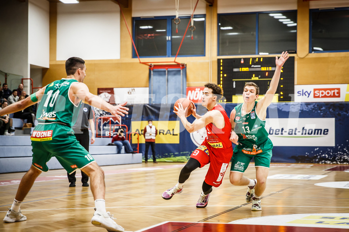 Basketball, bet-at-home Basketball Superliga 2021/22, Grunddurchgang 5.Runde, Traiskirchen Lions, Kapfenberg Bulls, Lukas Hahn (9)