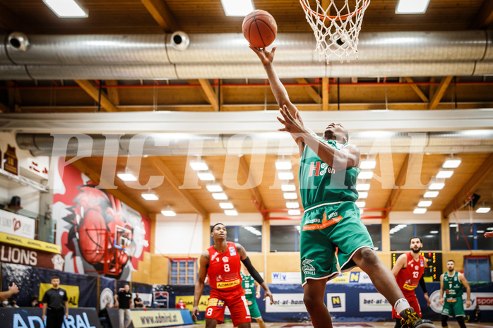 Basketball, bet-at-home Basketball Superliga 2021/22, Grunddurchgang 5.Runde, Traiskirchen Lions, Kapfenberg Bulls, Kareem Jamar (17)