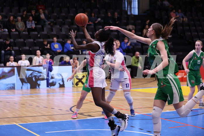 18.02.2023, Graz, Raiffeisen Sportpark, Basketball Damen Superliga 2022/23, Grunddurchgang 13.Runde, UBSC-DBBC Graz vs. KOS Celovec Damen,  