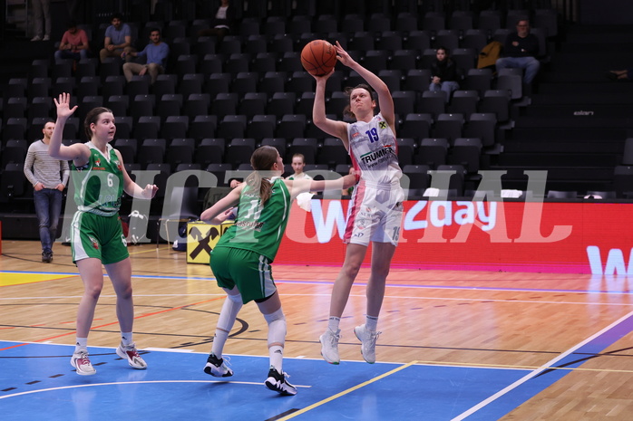 18.02.2023, Graz, Raiffeisen Sportpark, Basketball Damen Superliga 2022/23, Grunddurchgang 13.Runde, UBSC-DBBC Graz vs. KOS Celovec Damen,  