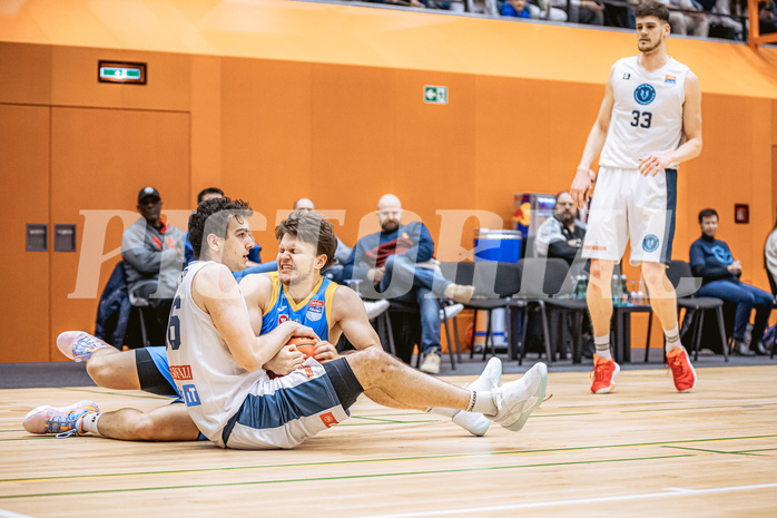 Basketball, Win2Day Superliga 2022/23, Grunddurchgang 22.Runde, Vienna Timberwolves, SKN St. Pölten Basketball, Paul Rotter (66), Felix Angerbauer (4)